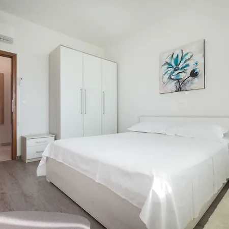 Turtle Gardens Lejlighed