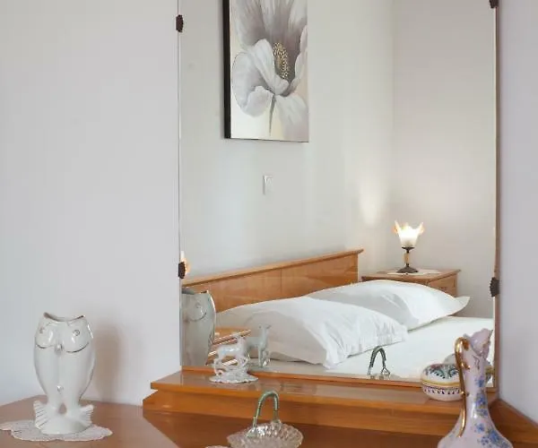 Turtle Gardens Makarska