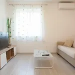 Turtle Gardens Apartment Makarska